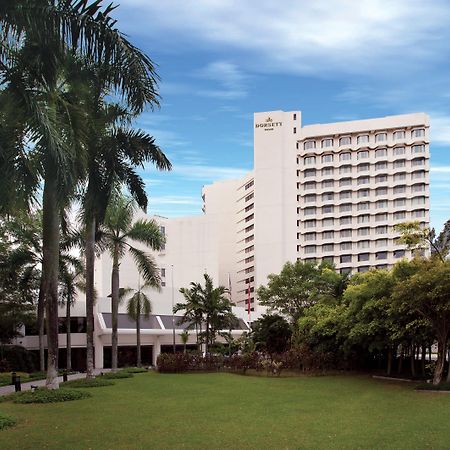 Dorsett Grand Subang Hotel Subang Jaya Dış mekan fotoğraf The Royal Garden Hotel