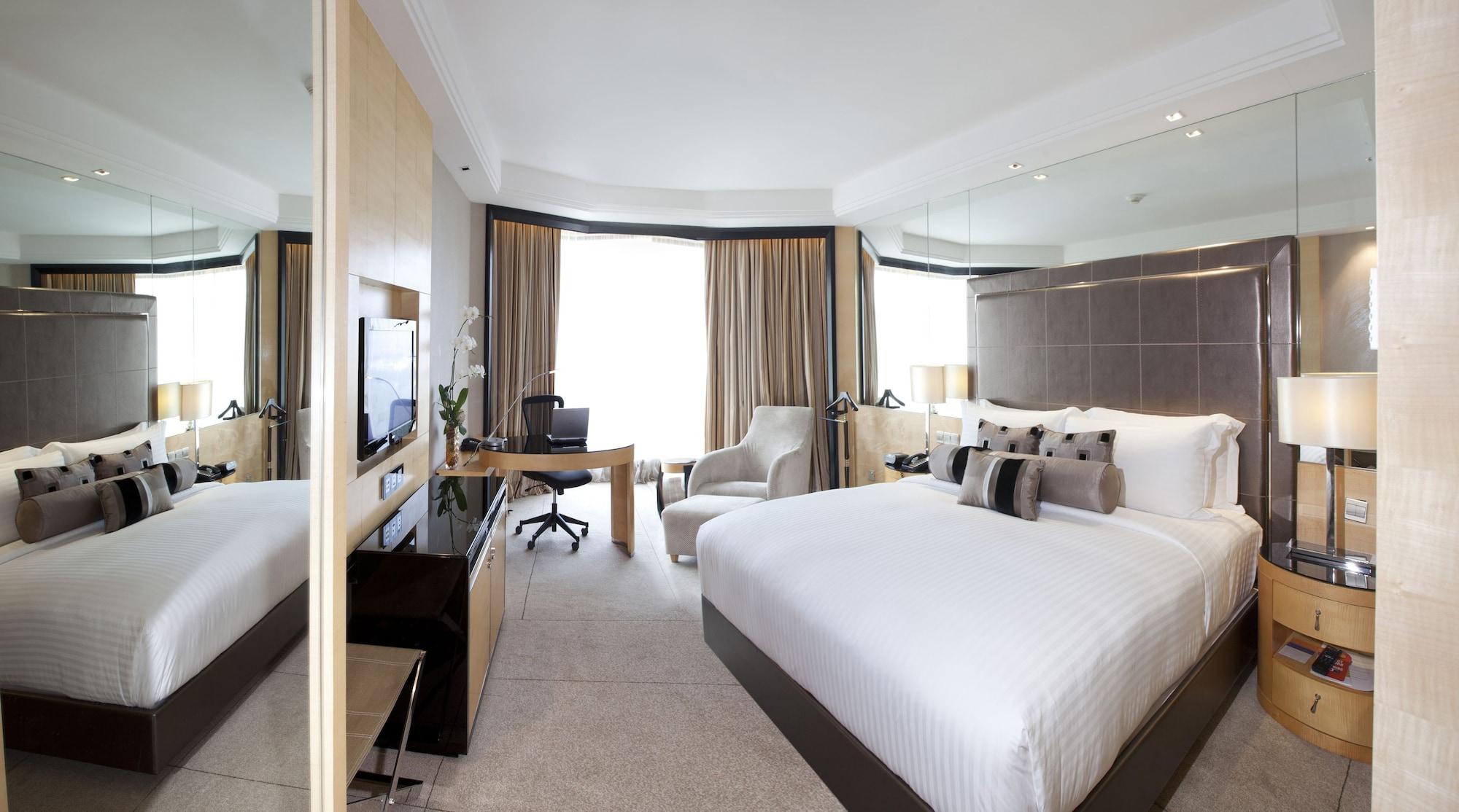 Dorsett Grand Subang Hotel Subang Jaya Dış mekan fotoğraf Deluxe Room