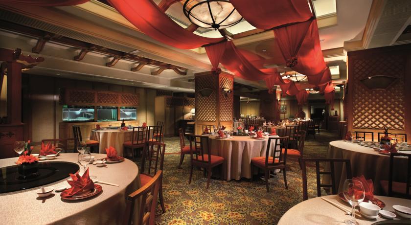 Dorsett Grand Subang Hotel Subang Jaya Dış mekan fotoğraf The interior of the restaurant